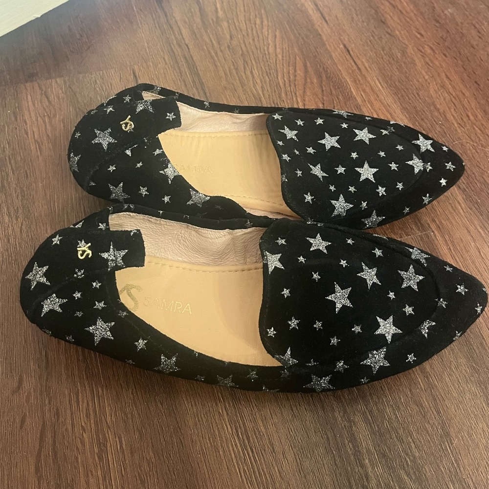 NWOB Yosi Samra Pointed Toe Foldable Flats with stars